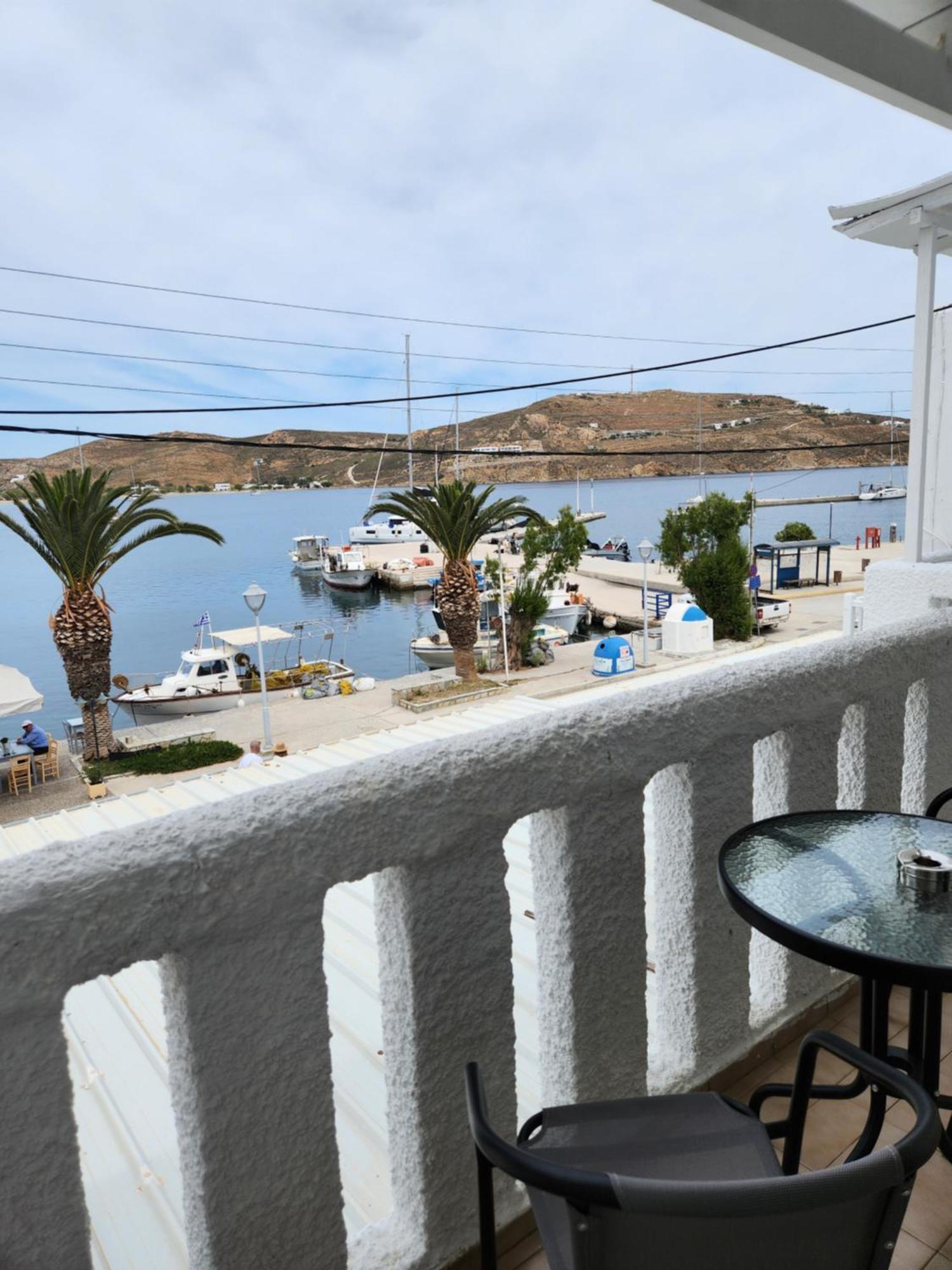 Eleios Hotel Serifos Livadi  المظهر الخارجي الصورة
